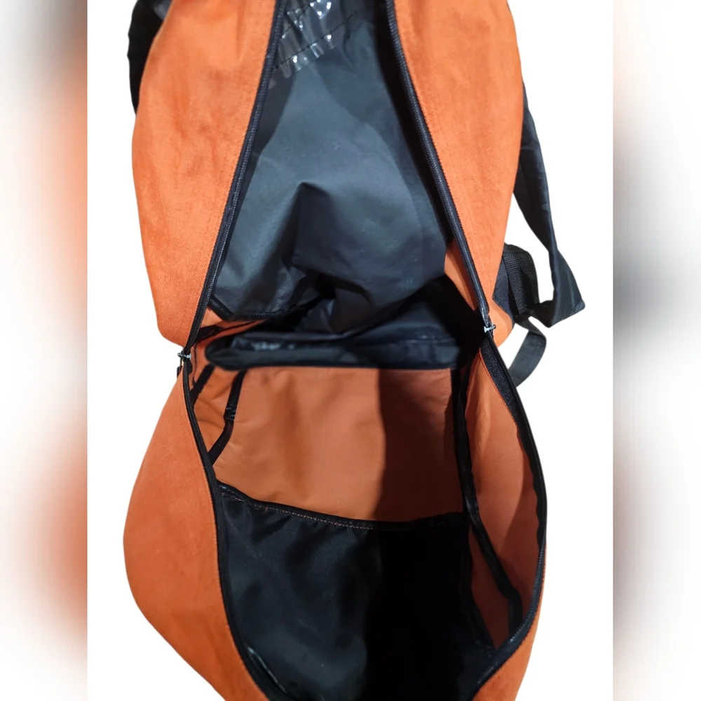 Y2K Disney Winnie the Pooh‎ Backpack Orange “What’s the Buzz” Casual Bag